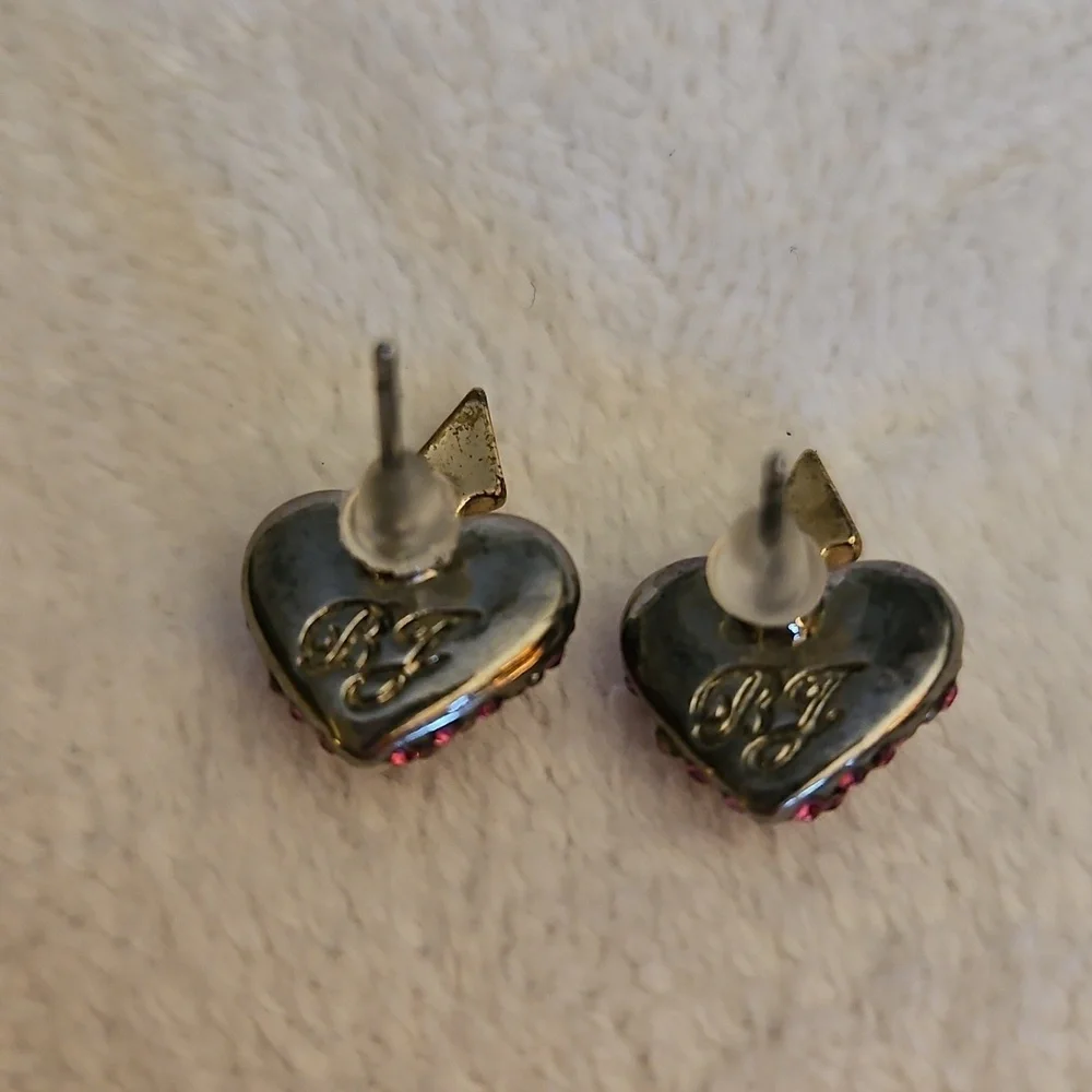 BETSEY JOHNSON Fuscia Paved Crystal Heart Arrow Stud Earrings